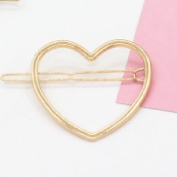 NWT Heart Fashion Hair Clip - Picture 4 of 5